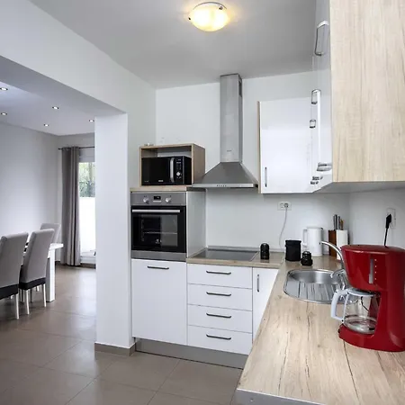 Apartment Andelka With Swimming Pool Split