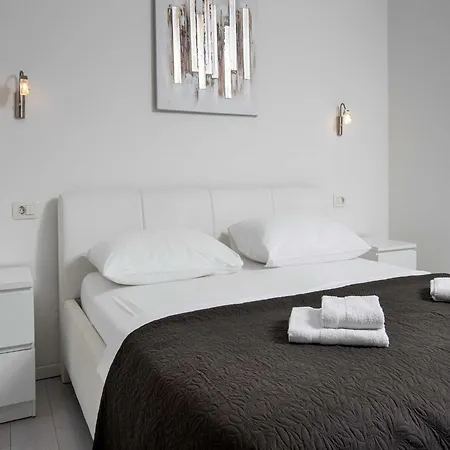 Apartment Andelka With Swimming Pool Split