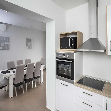 Apartamento Andelka With Swimming Pool *