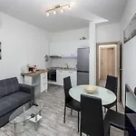 Andelka With Swimming Pool Apartment *