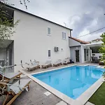 Andelka With Swimming Pool *