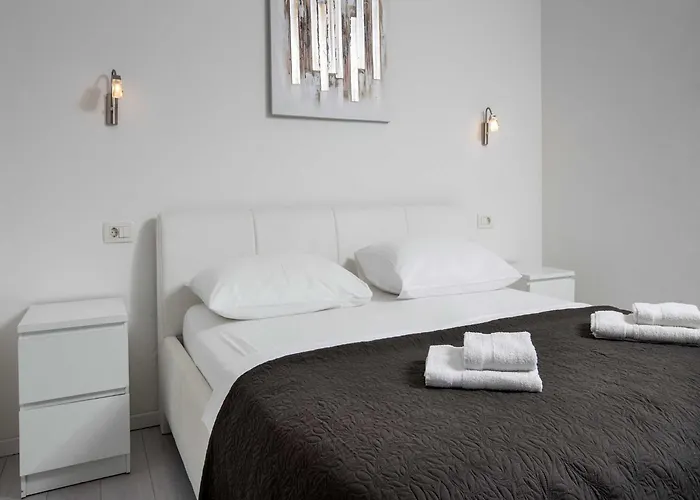 Apartment Andelka With Swimming Pool Split