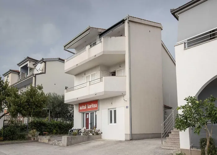 Apartment Andelka With Swimming Pool Split