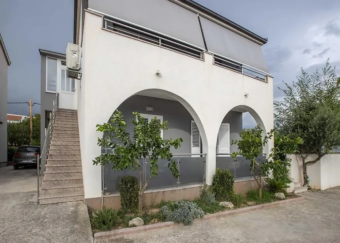 Apartment Andelka With Swimming Pool *